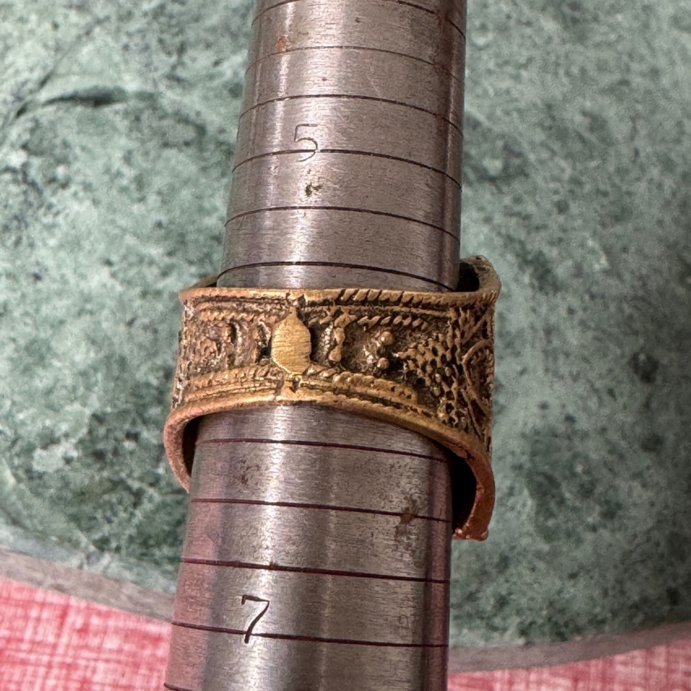 Vintage Etched Stone Statement Ring - image 8